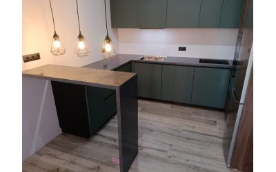 Столешница с барной стойкой из акрила