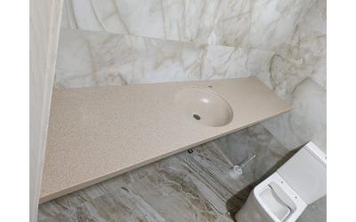 Столешница с мойкой из искусственного камня